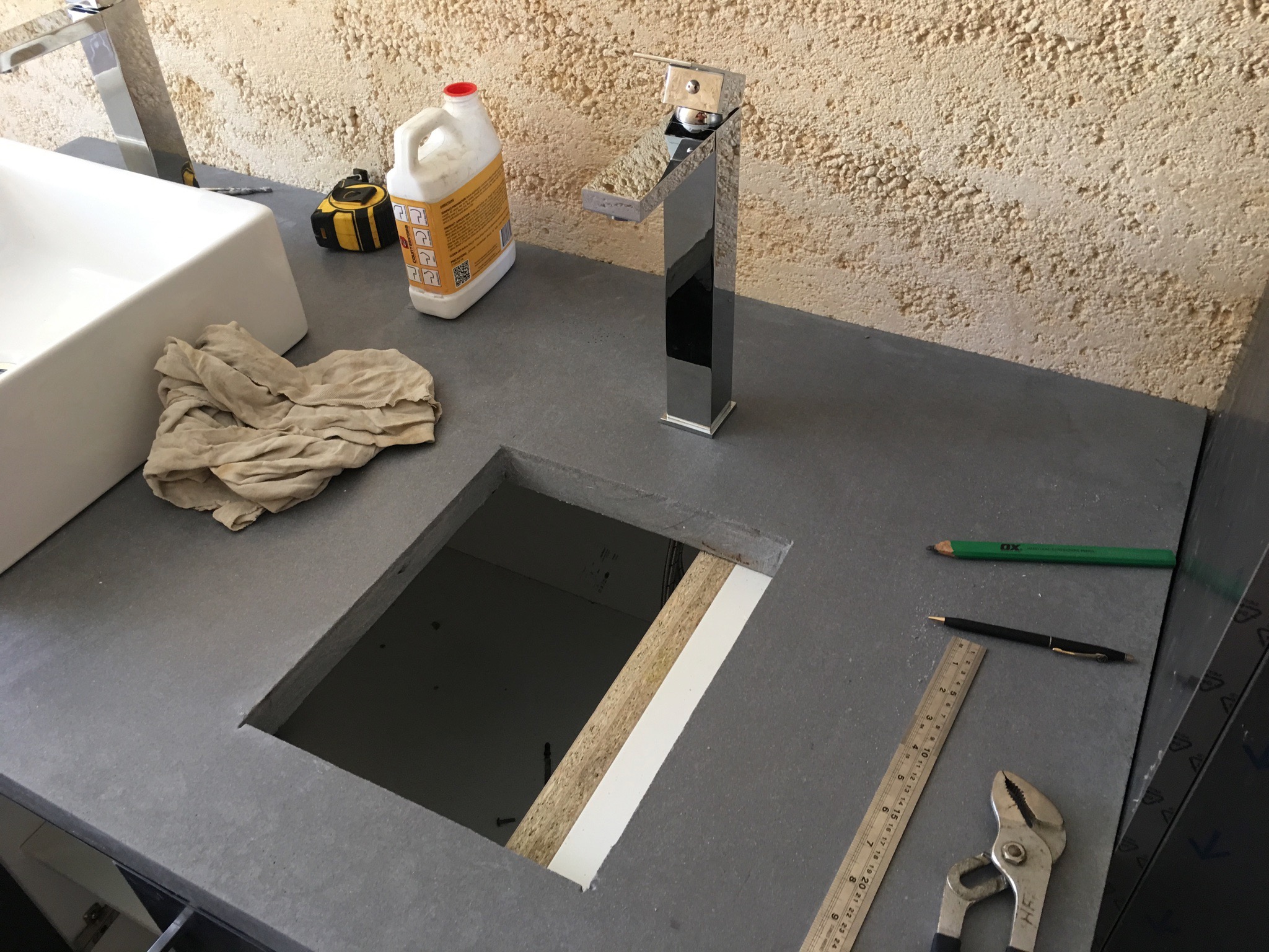 11 January 2019 Bathroom Sink Cut out