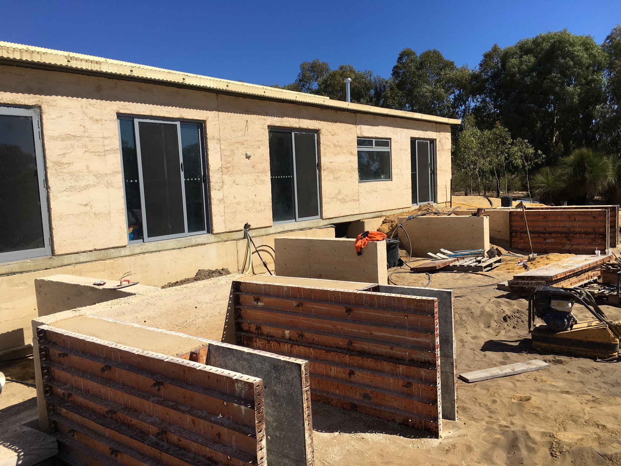 9 April 2019 N Verandah Step Walls