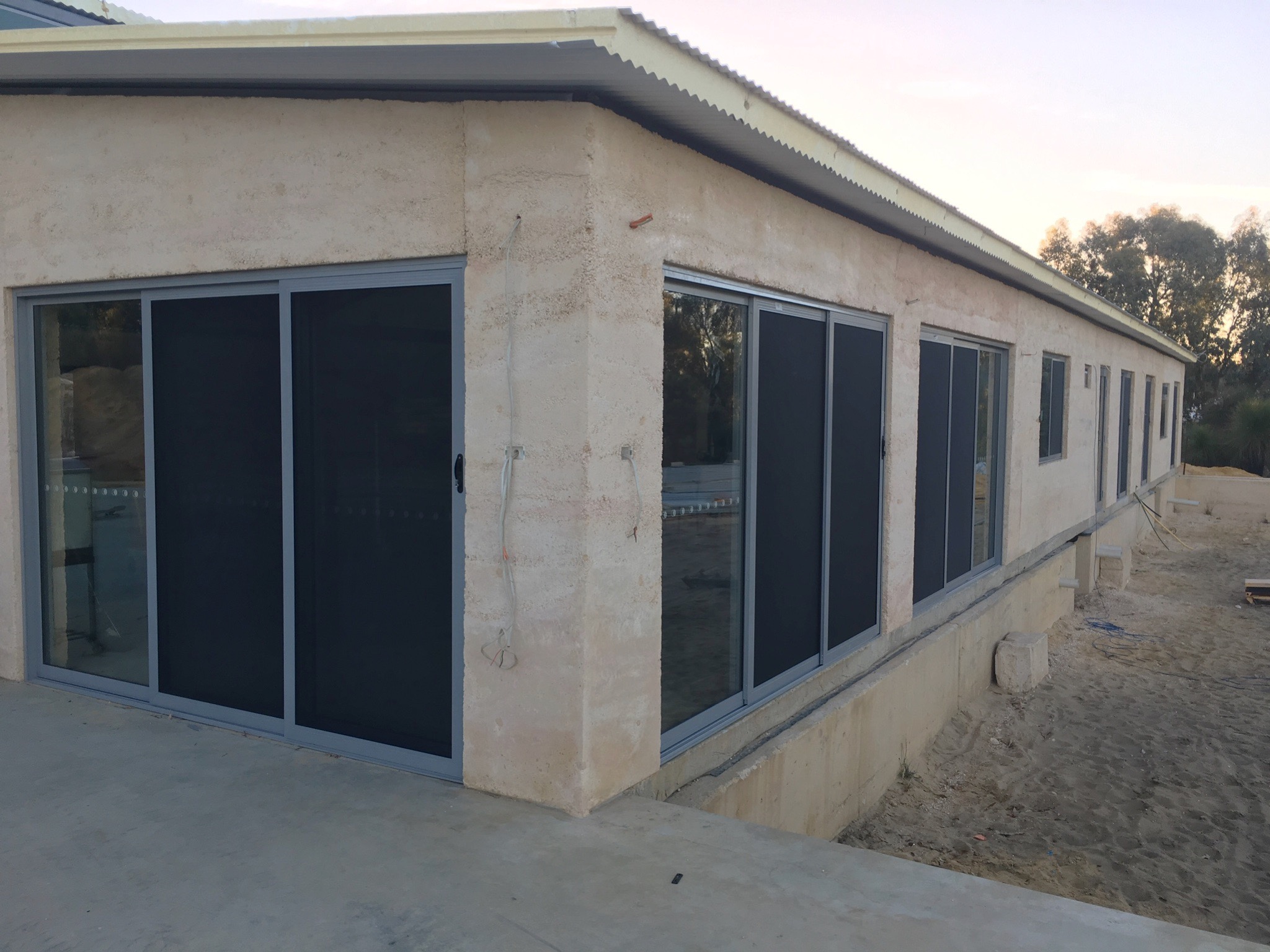22 December 2017 Main Stacking Doors installed! 