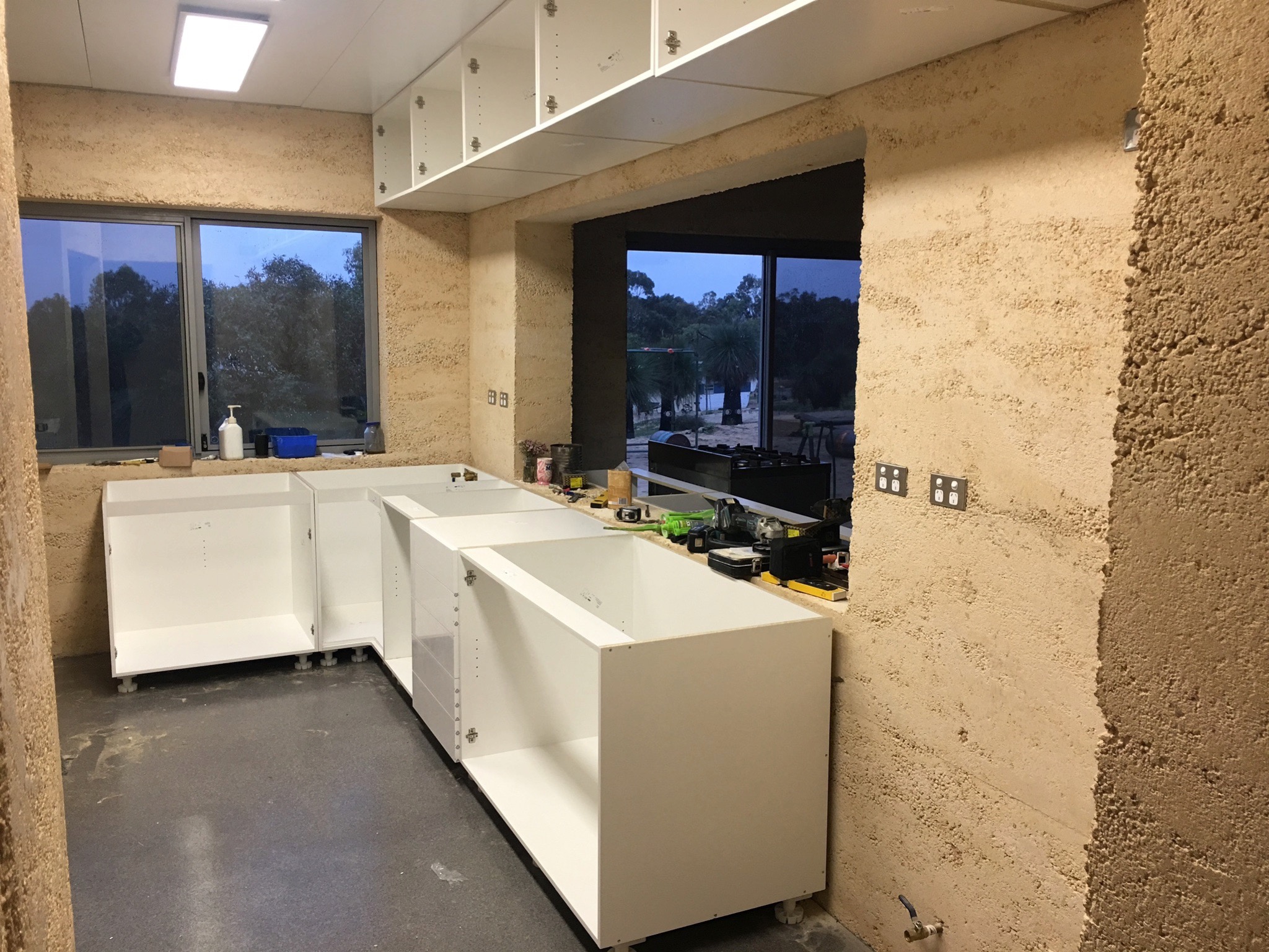 9 August 2018 Kitchen Cabinets